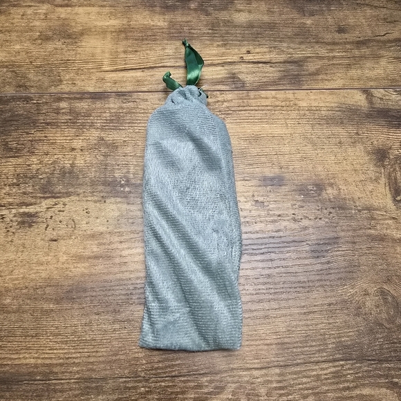 New 13 Piece Green Makeup Brush Set with Pouch - Picture 4 of 7